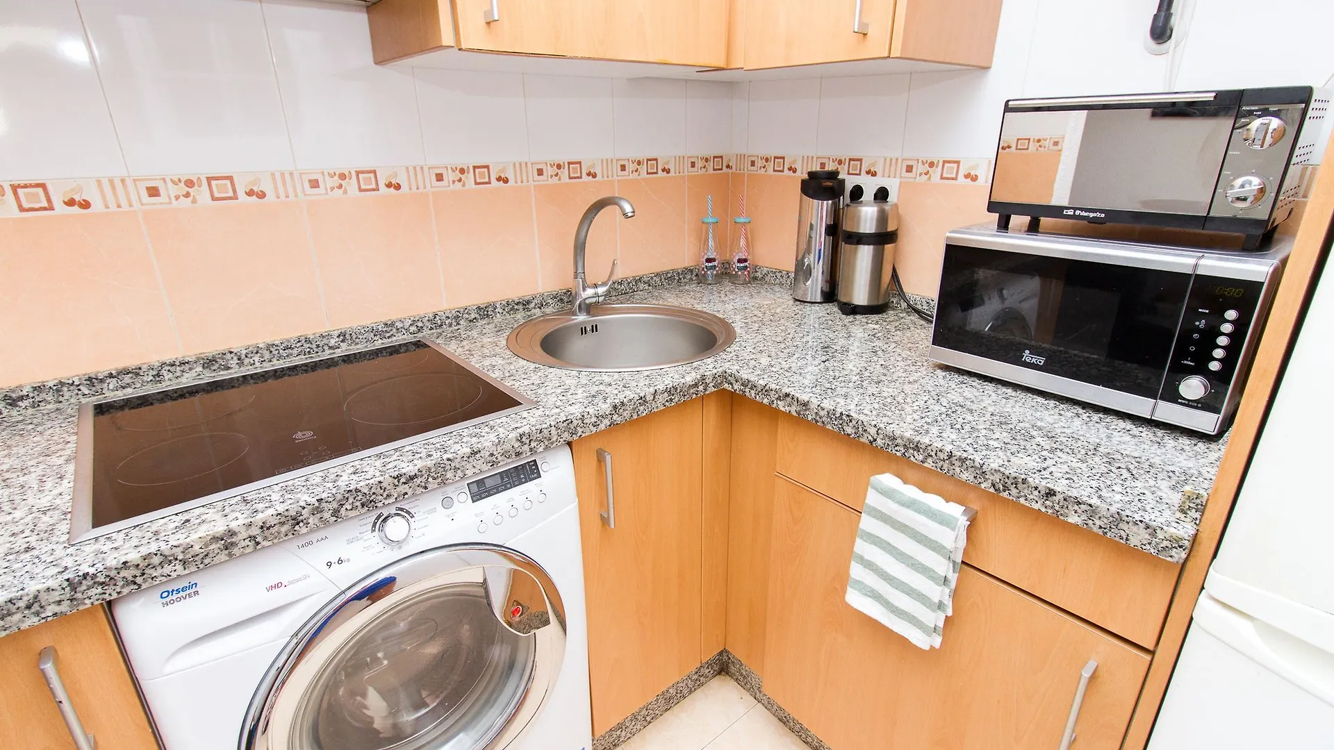 Cool Apartment Capuchinos By La Recepcion Malaga Spain