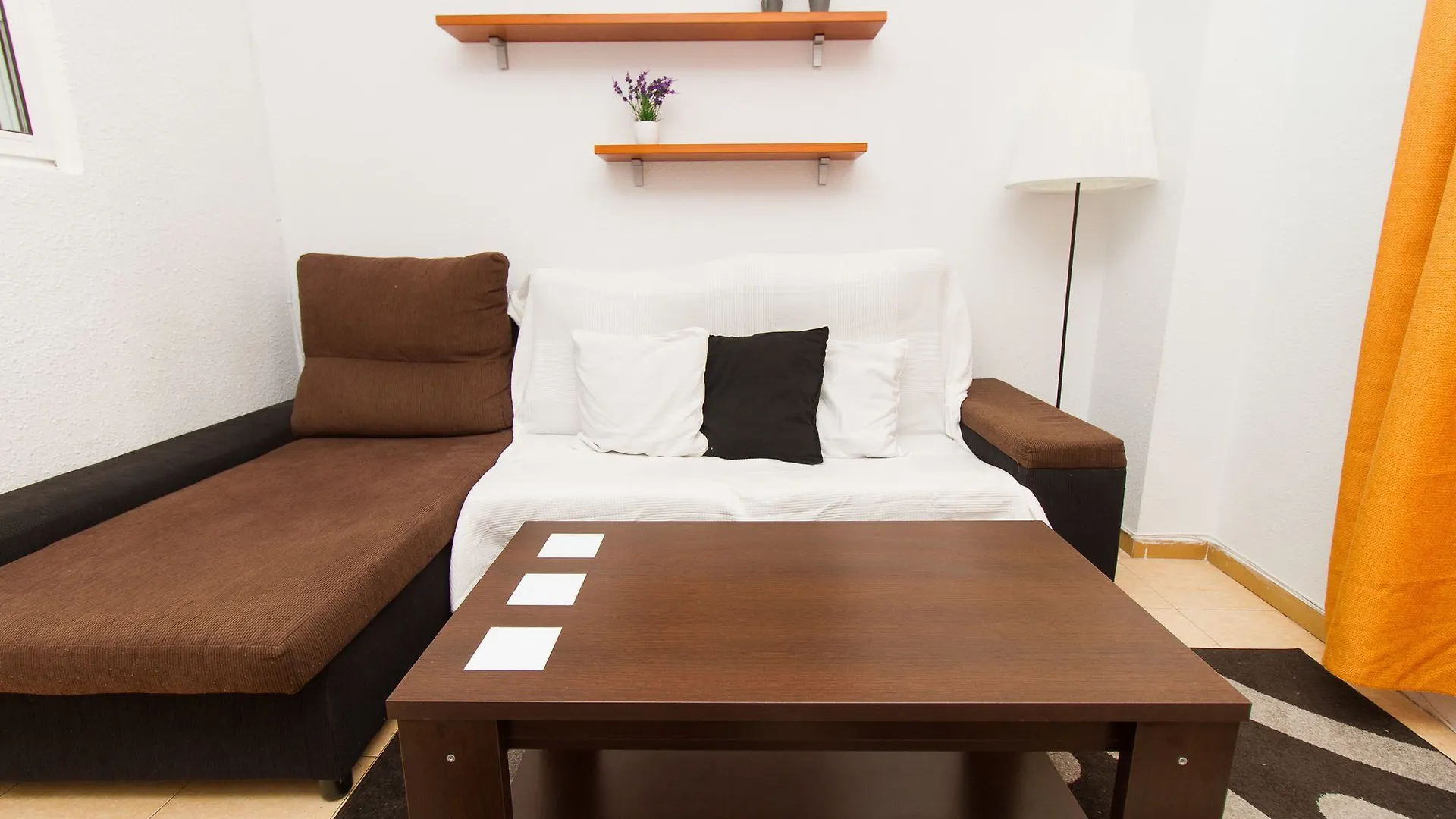 Cool Apartment Capuchinos By La Recepcion Malaga Spain